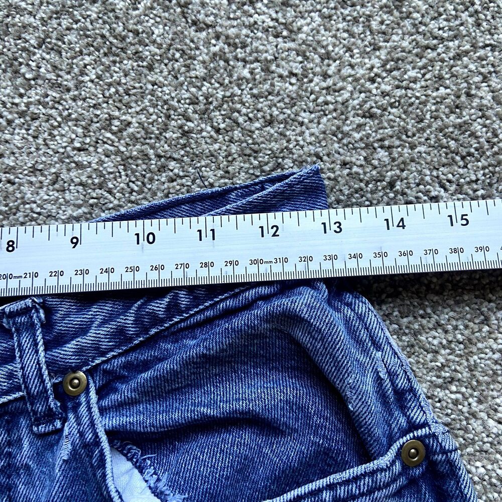 VINTAGE HIGH WAISTED CHIC JEANS MADE IN THE USA SIZE 4 - Picture 10 of 11